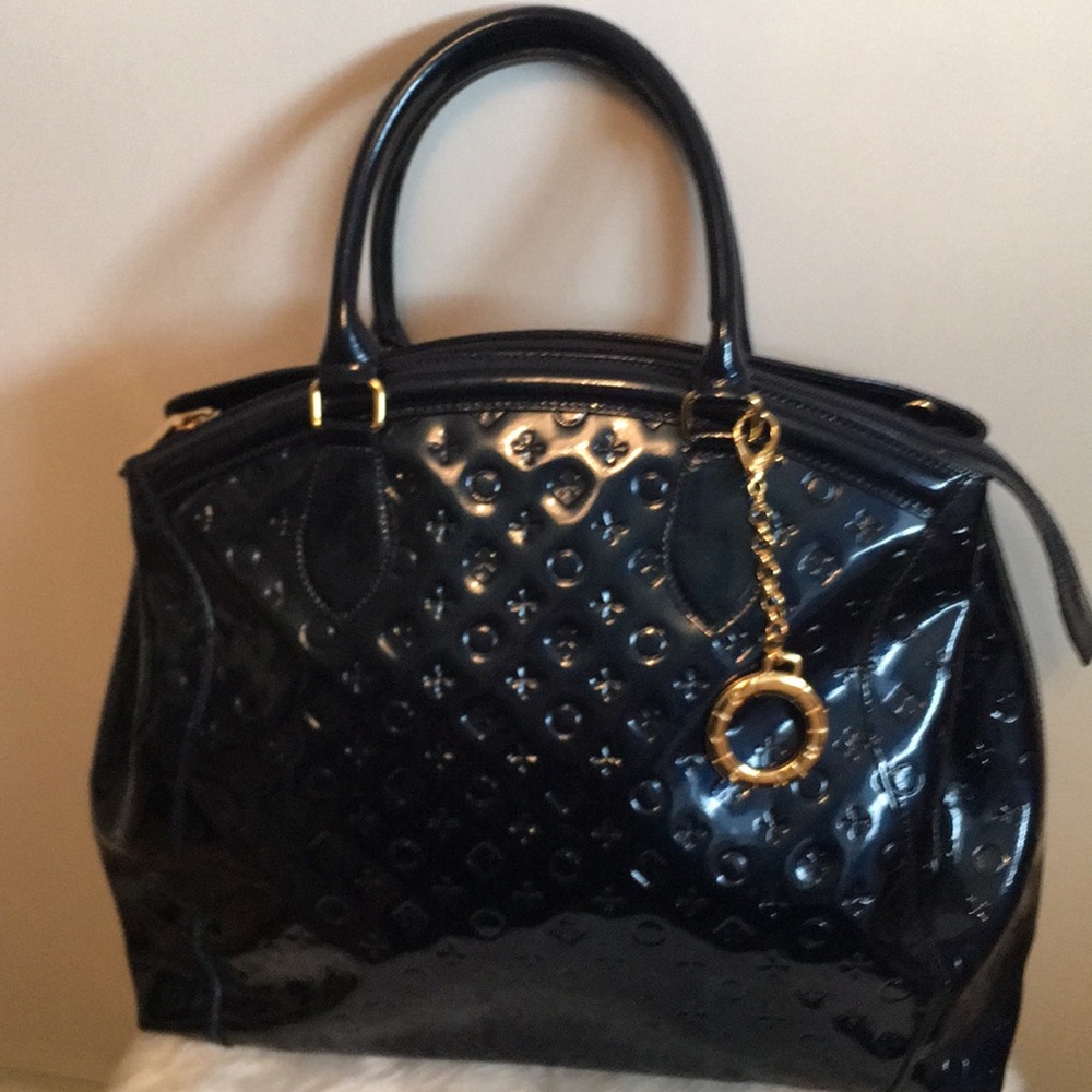 Royal blue invece handbag